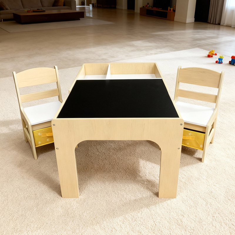Set Moderno di Tavolo e Sedie  - Kids Outdoor Chair And Table recensione e prezzo